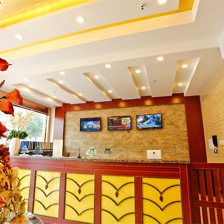 Greentree Inn Liaoning Dalian Development Zone Jinma Road Pedestrian Street Express Hotel Bagian luar foto