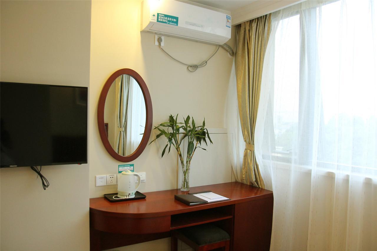 Greentree Inn Liaoning Dalian Development Zone Jinma Road Pedestrian Street Express Hotel Bagian luar foto