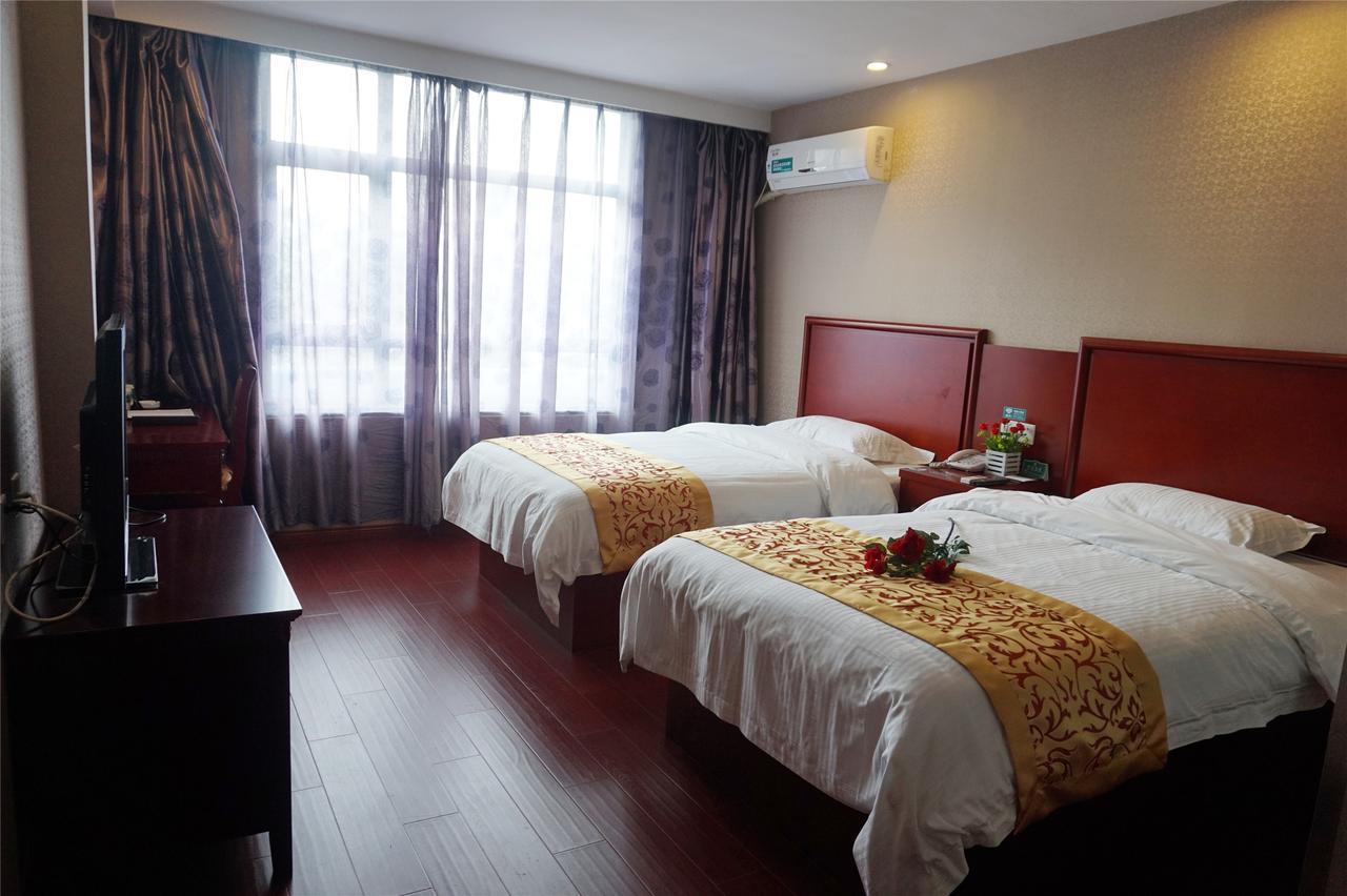 Greentree Inn Liaoning Dalian Development Zone Jinma Road Pedestrian Street Express Hotel Bagian luar foto