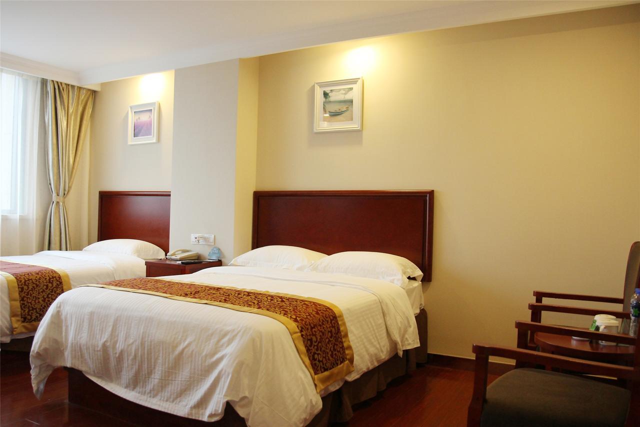 Greentree Inn Liaoning Dalian Development Zone Jinma Road Pedestrian Street Express Hotel Bagian luar foto