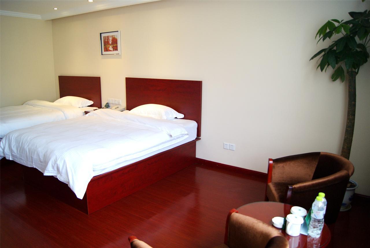 Greentree Inn Liaoning Dalian Development Zone Jinma Road Pedestrian Street Express Hotel Bagian luar foto