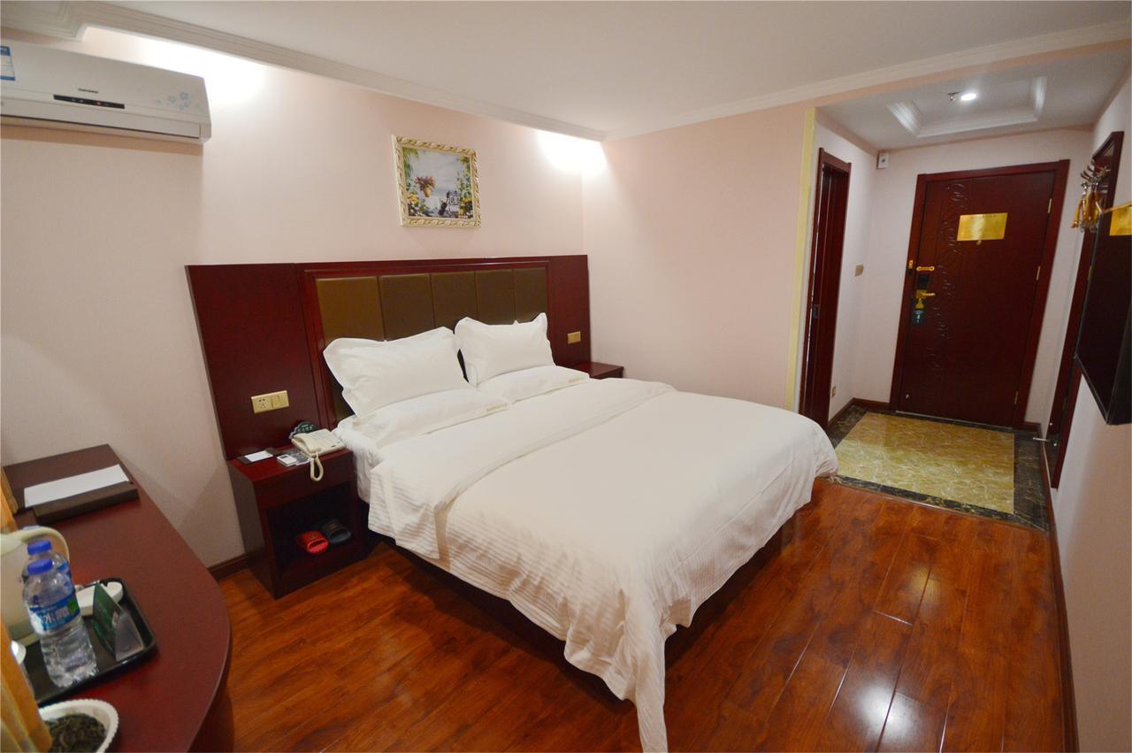 Greentree Inn Liaoning Dalian Development Zone Jinma Road Pedestrian Street Express Hotel Bagian luar foto